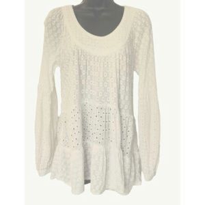 Anthropologie eyelet poet sleeve top sz M